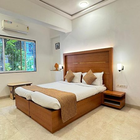 Hotel Galaxy Bombay Extérieur photo