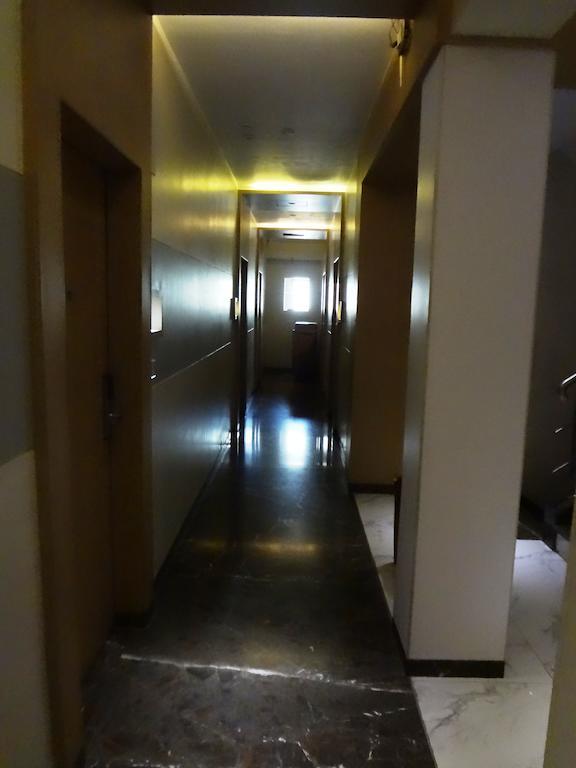 Hotel Galaxy Bombay Extérieur photo