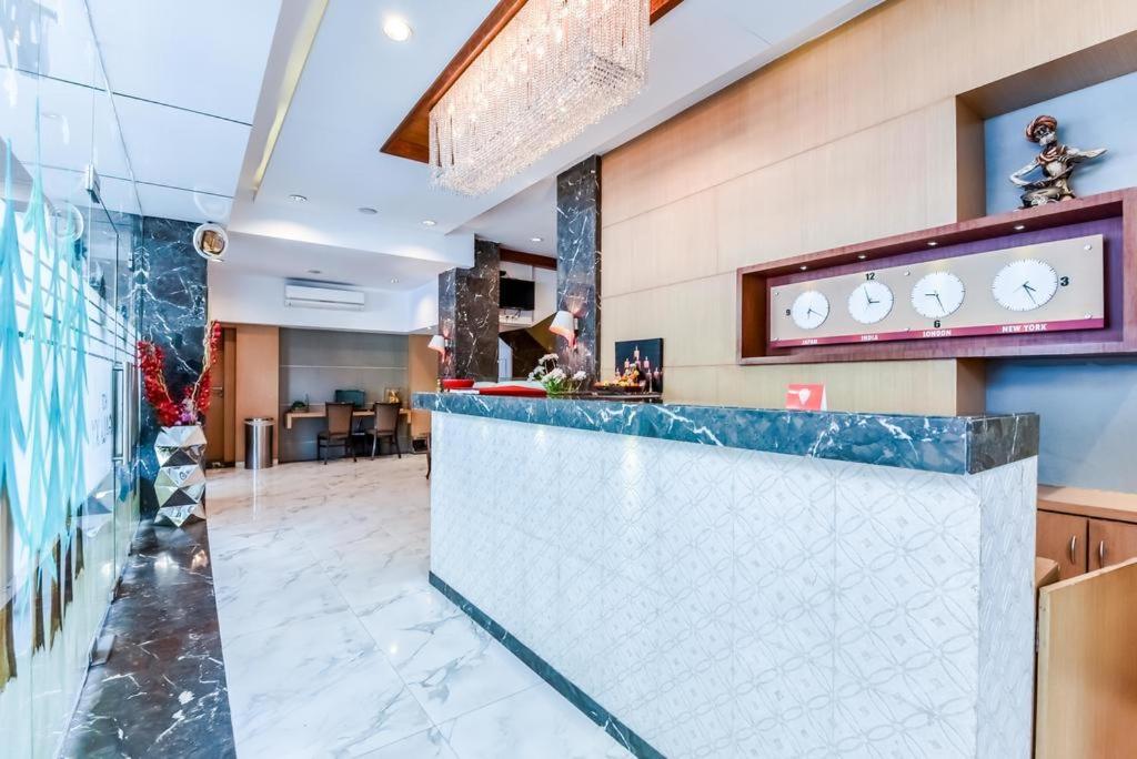 Hotel Galaxy Bombay Extérieur photo